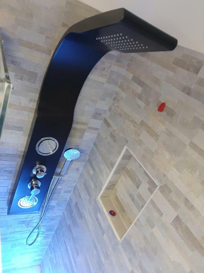 Suite In Milano Certosa Station Exterior photo